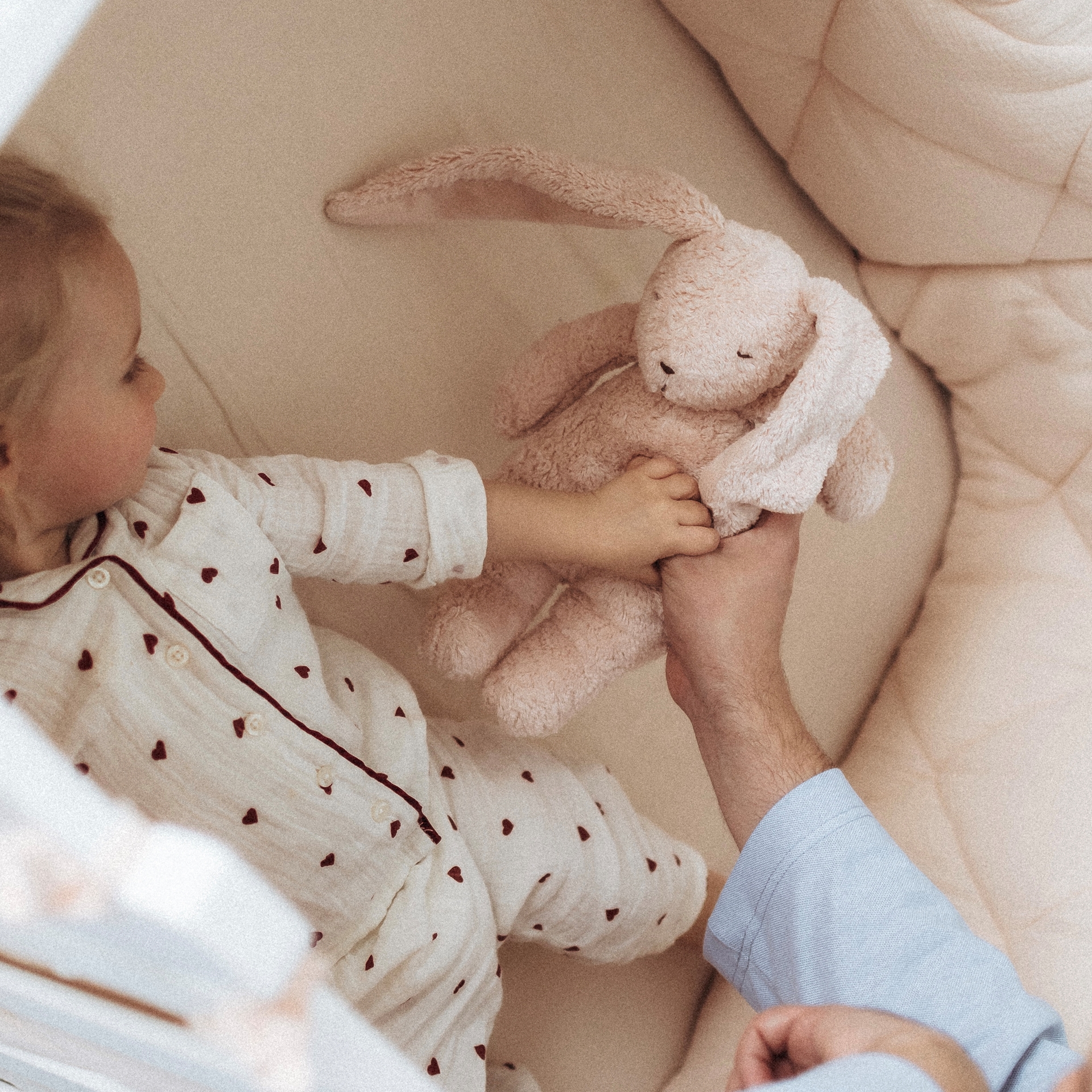 Співаючий Зайчик MOONIE ORGANIC Rose