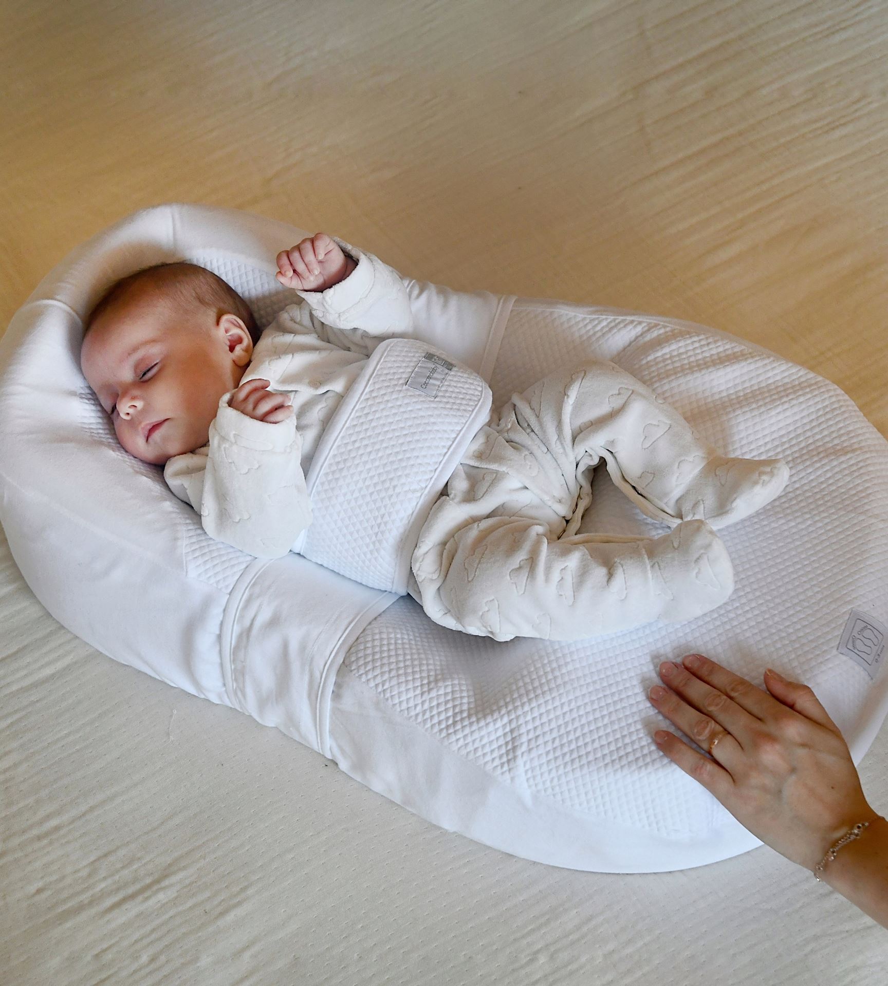 Дитячий ергономічний матрац Red Castle Cocoonababy оновлений білий